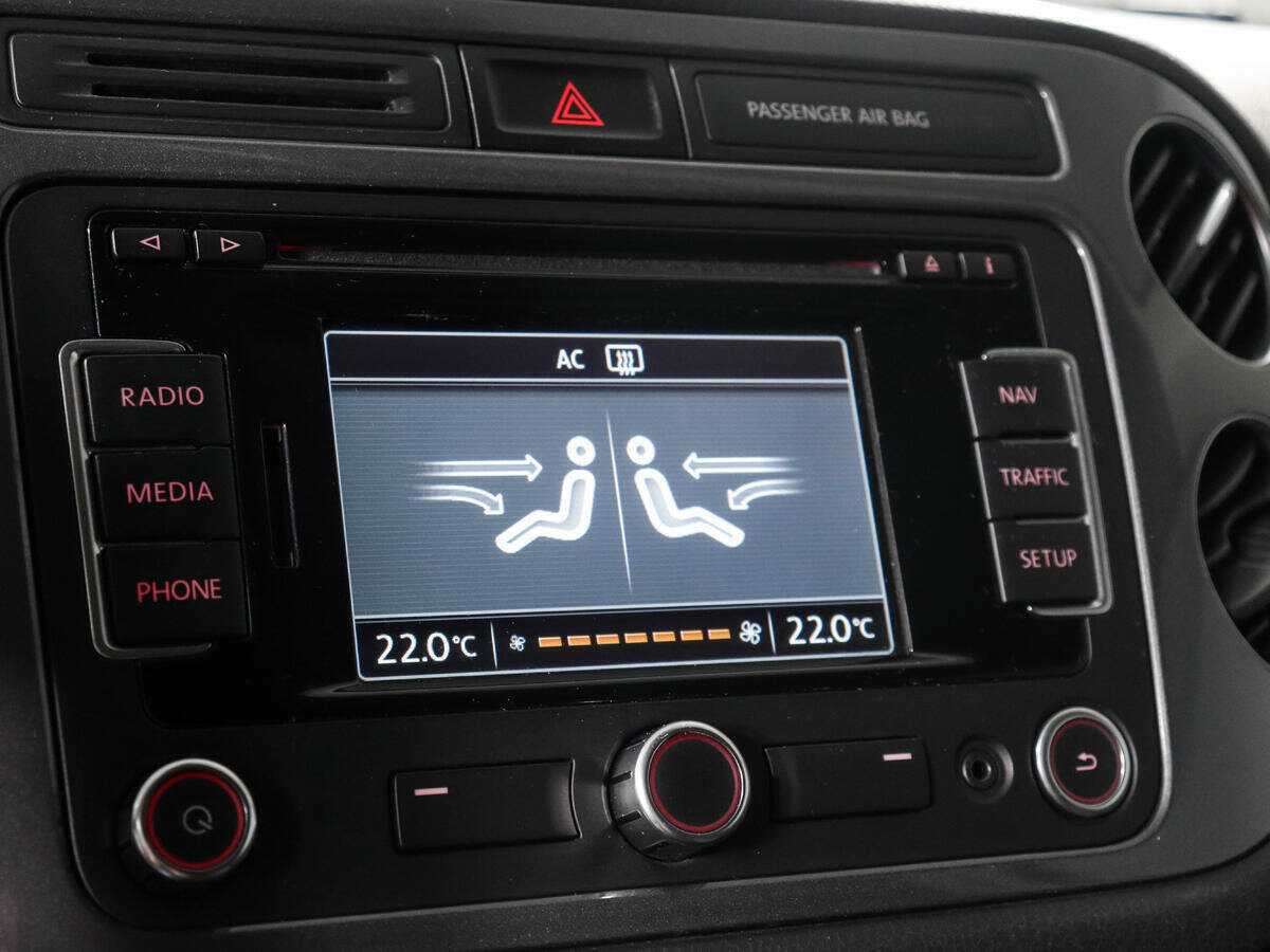 Volkswagen Tiguan б/у, 2012, Автоматическая. Фото: #14