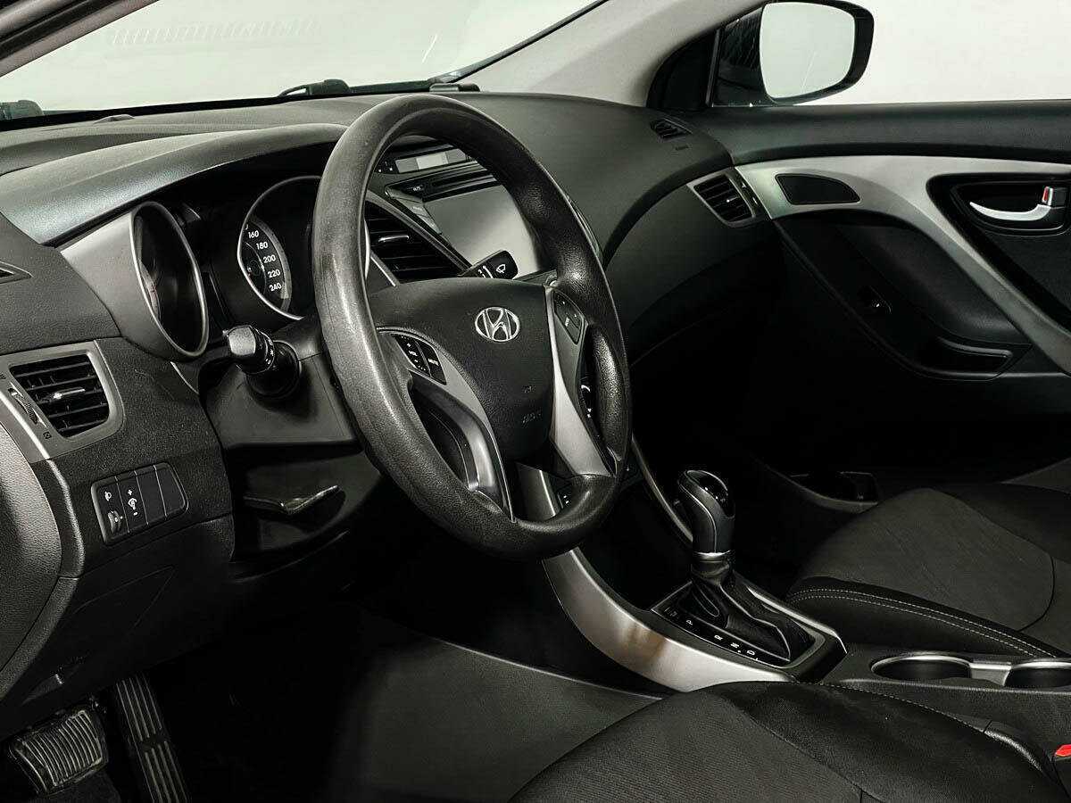 Hyundai Elantra б/у, 2015, Автоматическая. Фото: #12