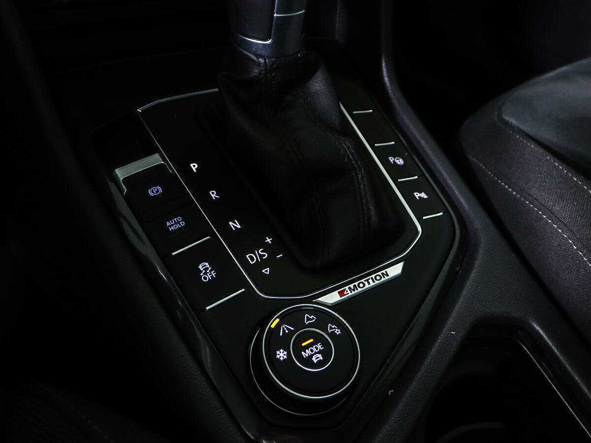 Volkswagen Tiguan б/у, 2017, Роботизированная. Фото: #17