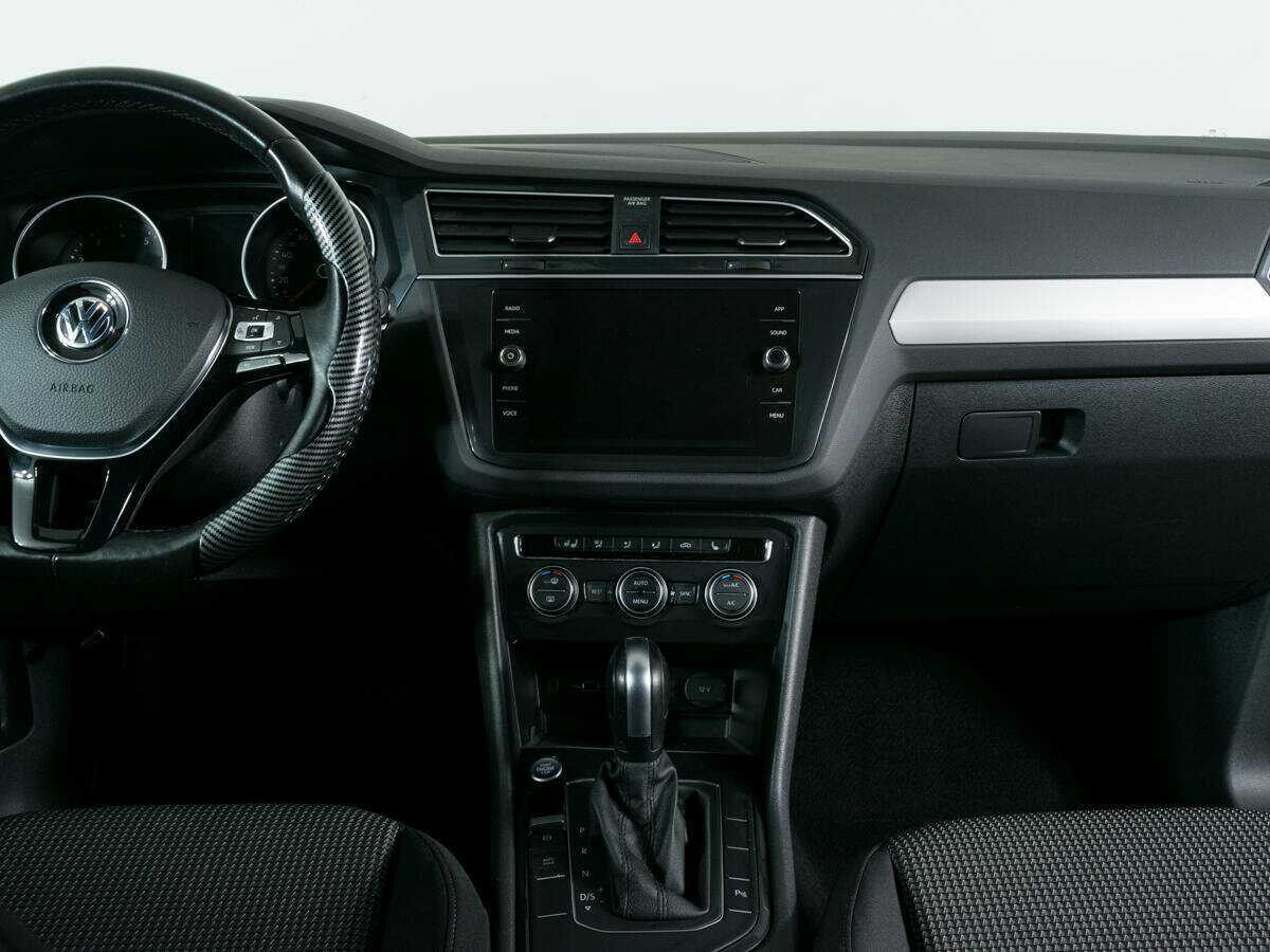 Volkswagen Tiguan б/у, 2020, Роботизированная. Фото: #9