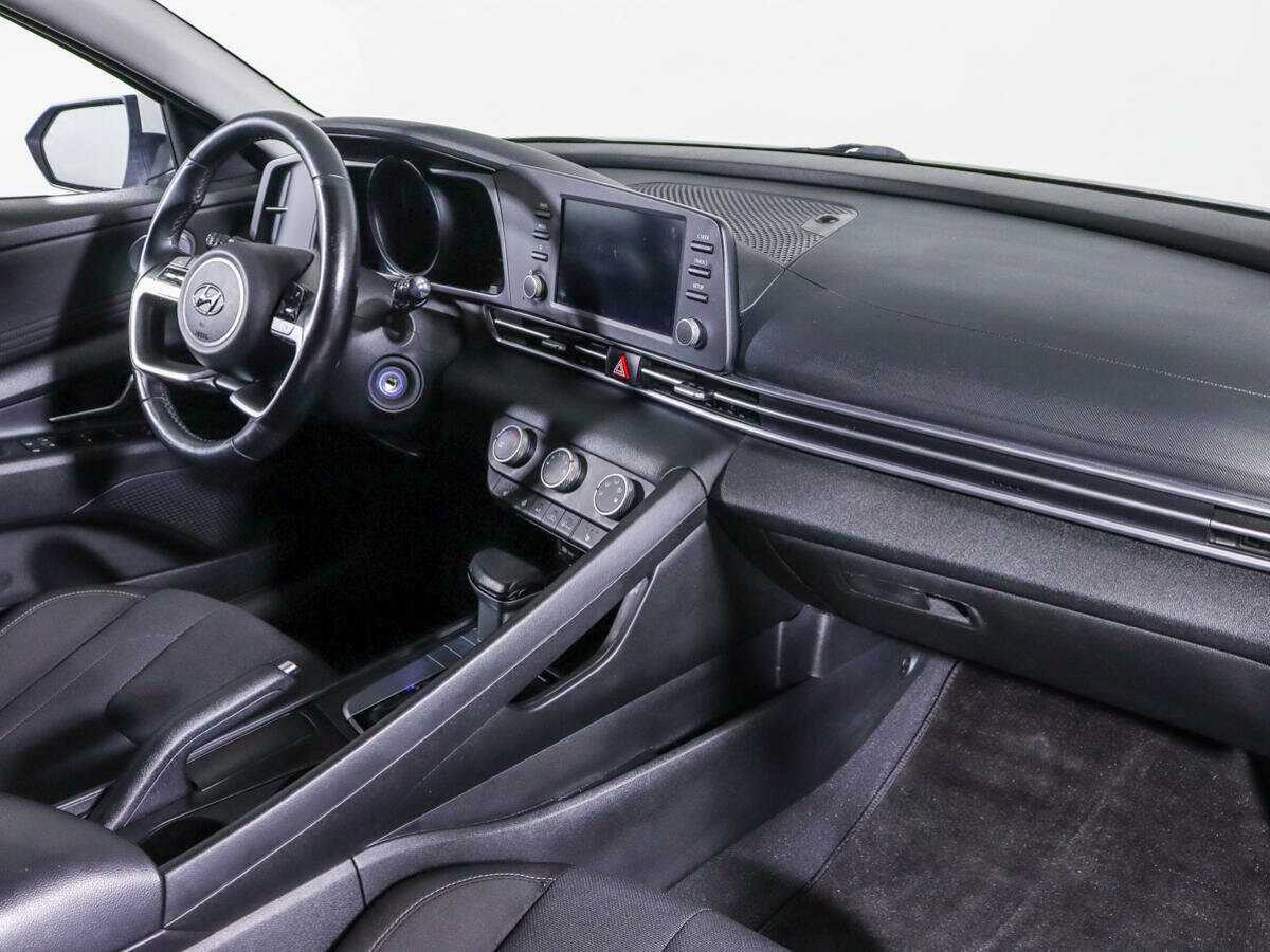 Hyundai Elantra б/у, 2021, Автоматическая. Фото: #8