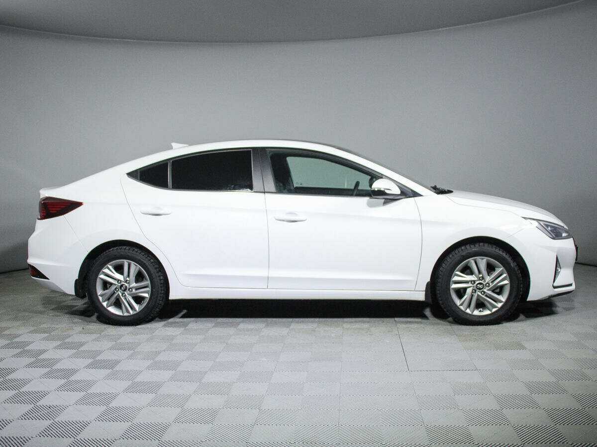 Hyundai Elantra б/у, 2020, Автоматическая. Фото: #1