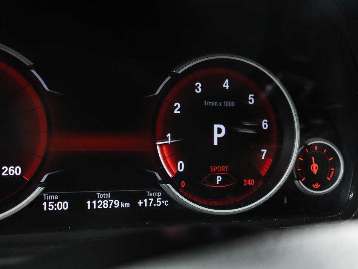 БМВ 5 серии б/у, 2016, Автоматическая. Фото: #10