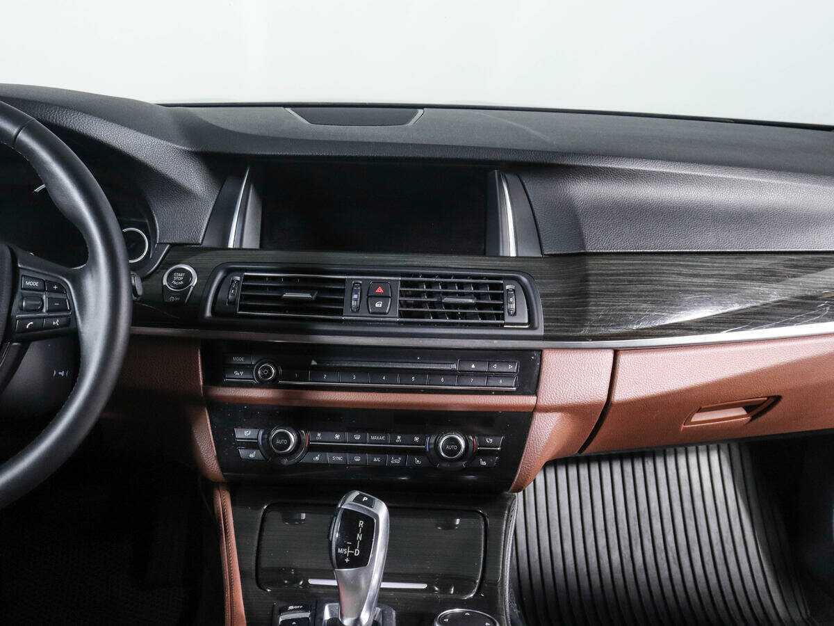 БМВ 5 серии б/у, 2016, Автоматическая. Фото: #12