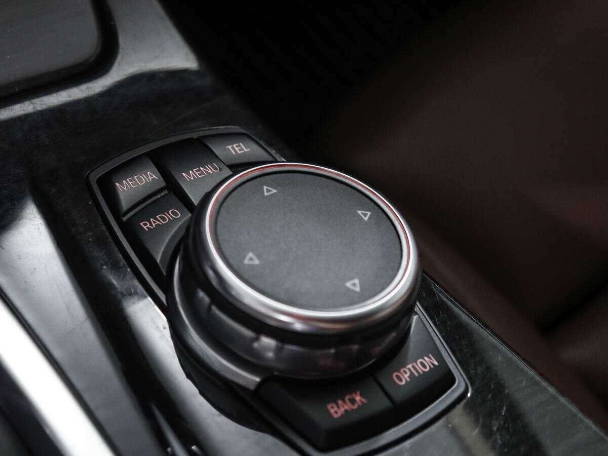 БМВ 5 серии б/у, 2016, Автоматическая. Фото: #16