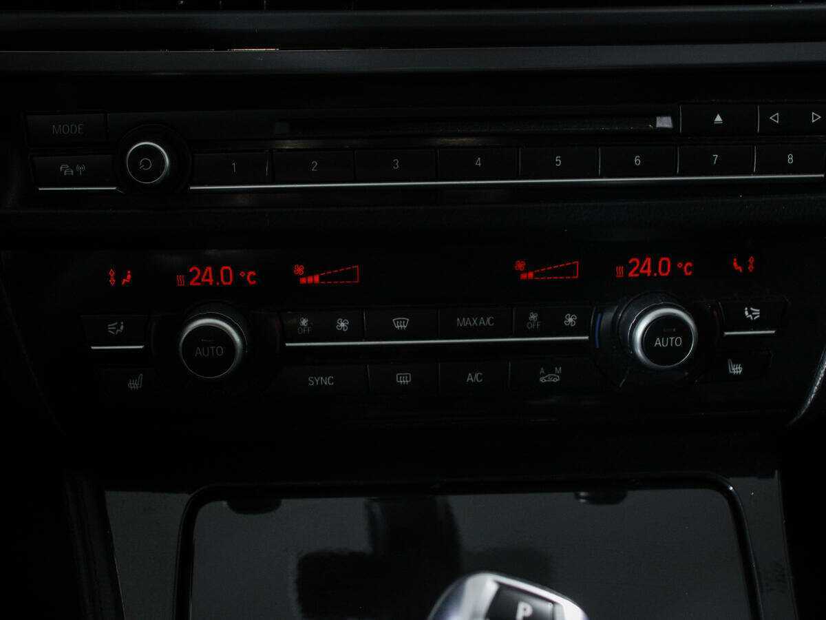 БМВ 5 серии б/у, 2013, Автоматическая. Фото: #8