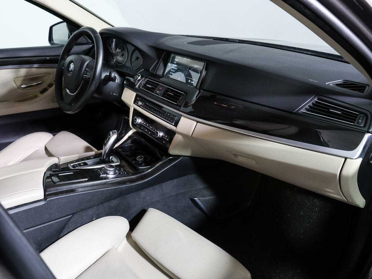 БМВ 5 серии б/у, 2012, Автоматическая. Фото: #8