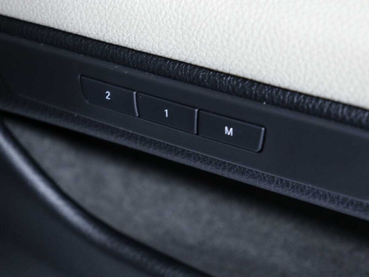 БМВ 5 серии б/у, 2012, Автоматическая. Фото: #15