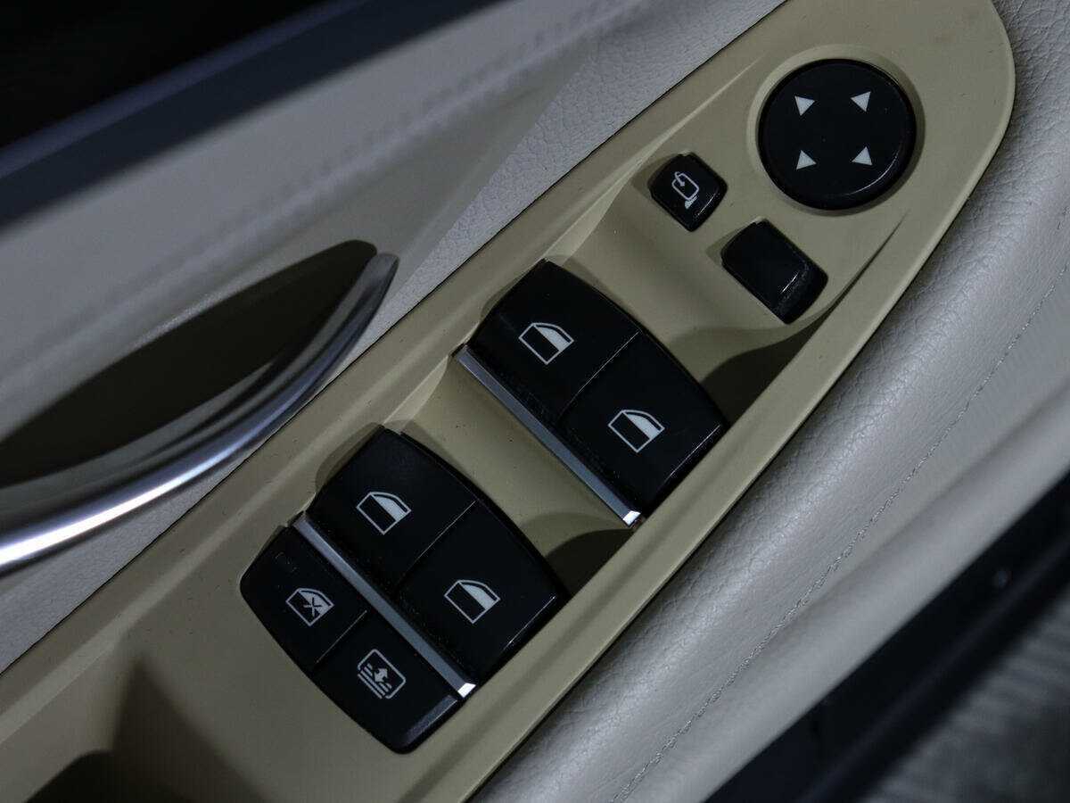 БМВ 5 серии б/у, 2012, Автоматическая. Фото: #18