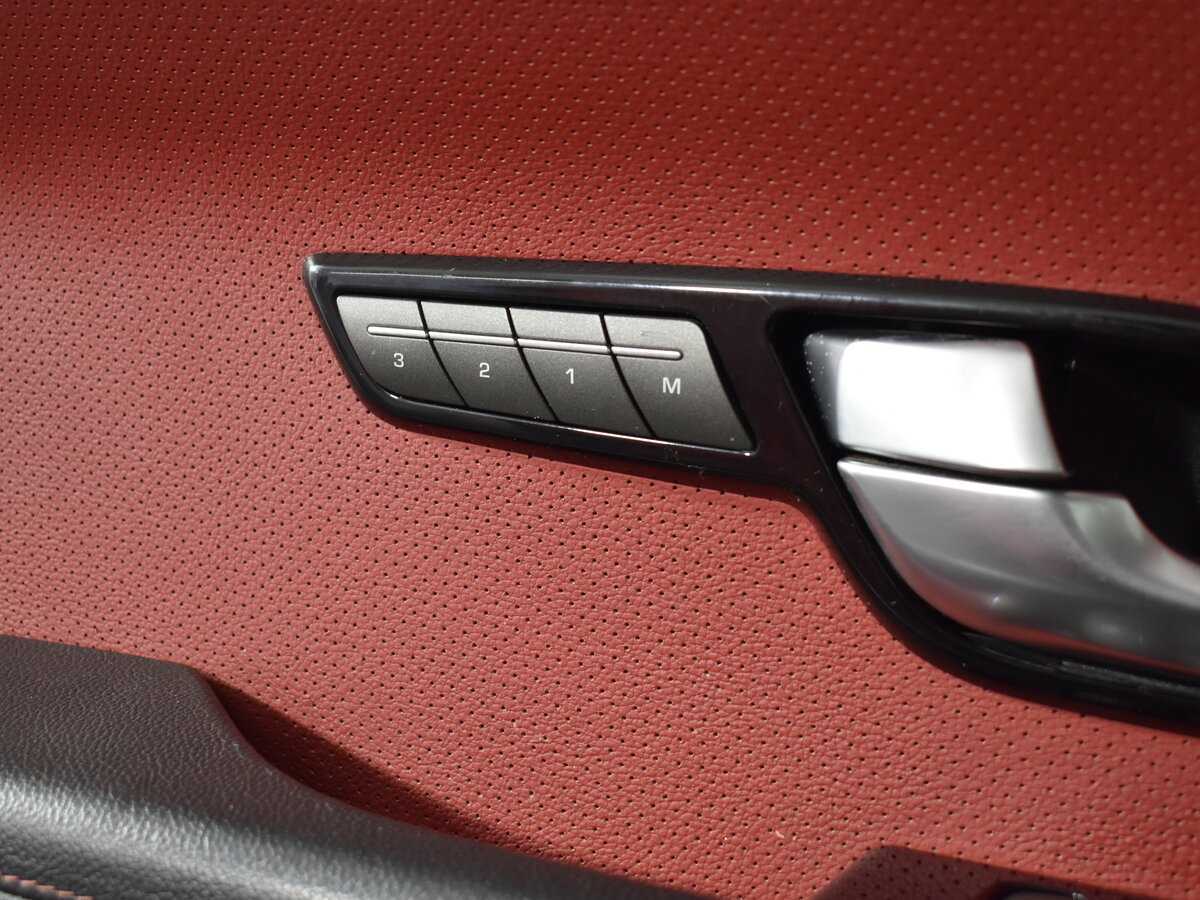 Land Rover Range Rover Evoque б/у, 2015, Автоматическая. Фото: #9