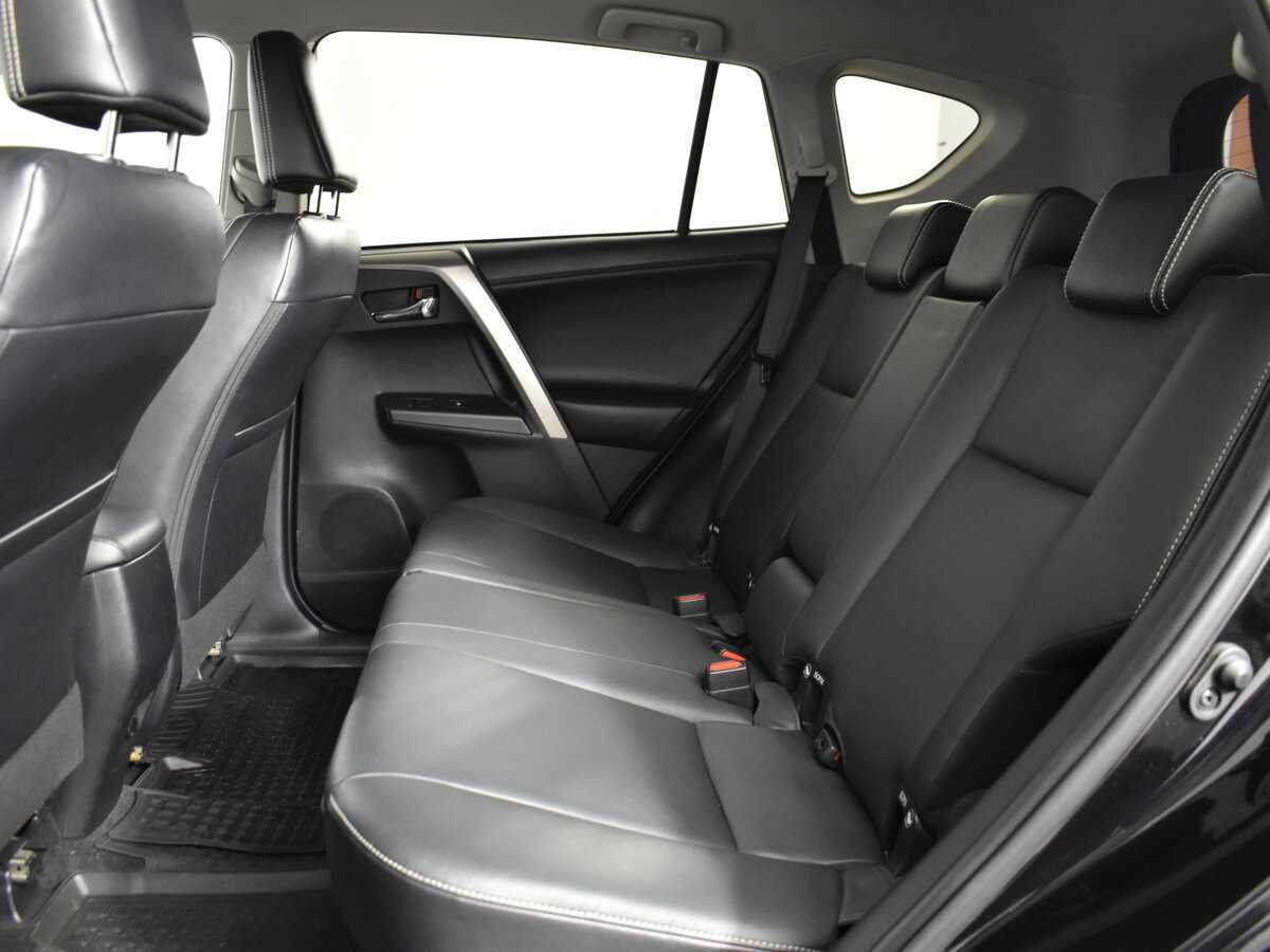 Toyota RAV4 б/у, 2018, Автоматическая. Фото: #7