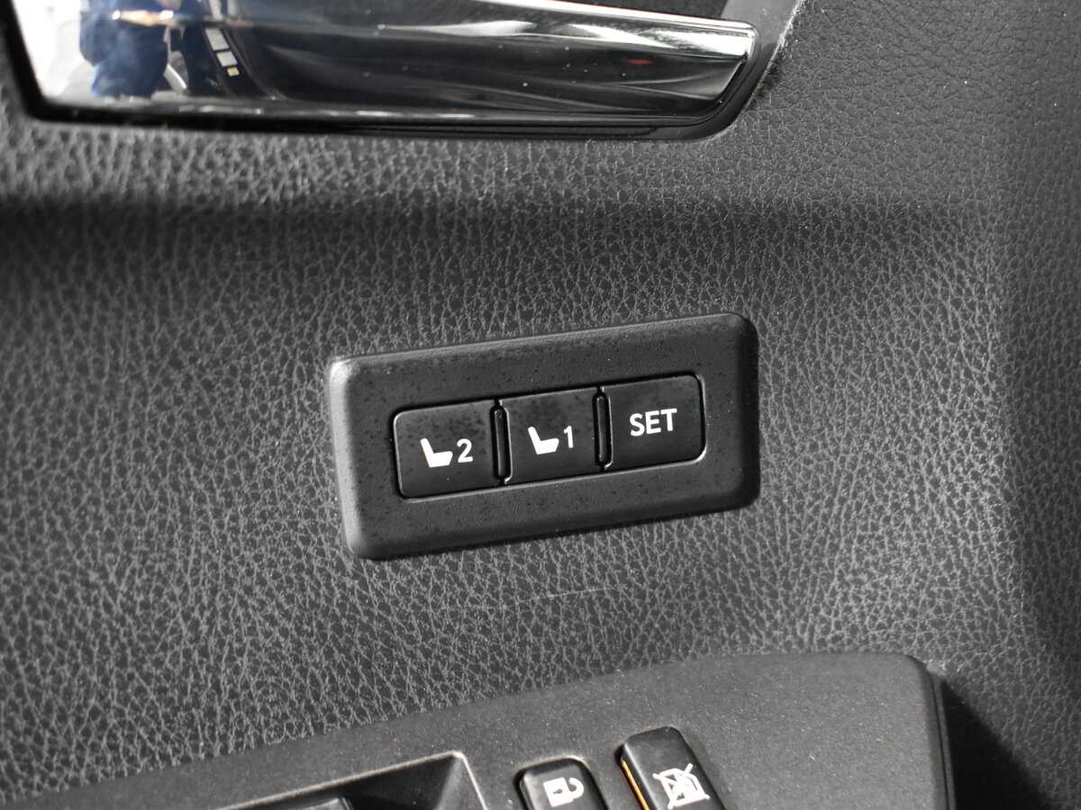 Toyota RAV4 б/у, 2018, Автоматическая. Фото: #9