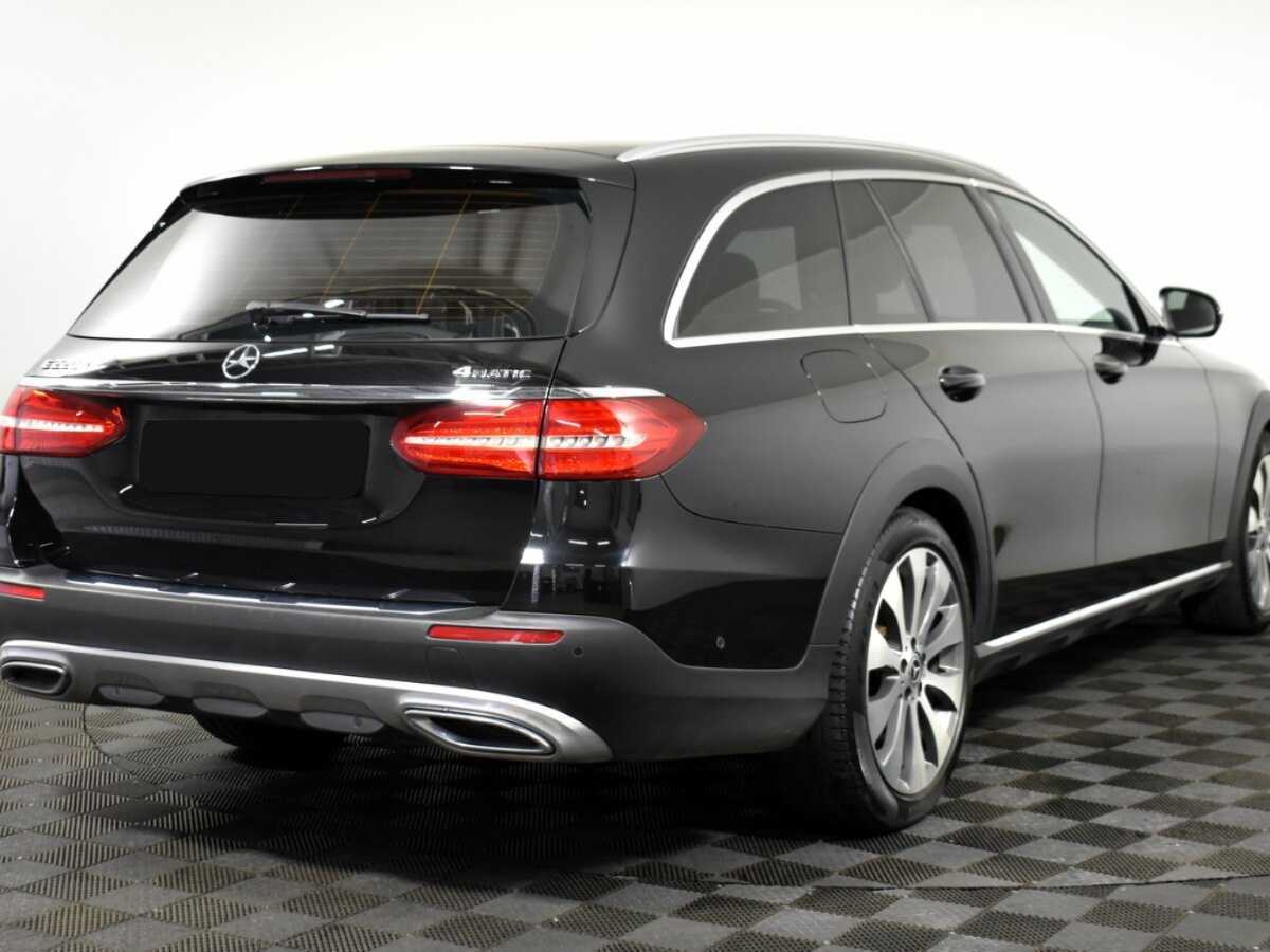 Мерседес-Бенц Е-Класс б/у, 2017, Автоматическая. Фото: #3