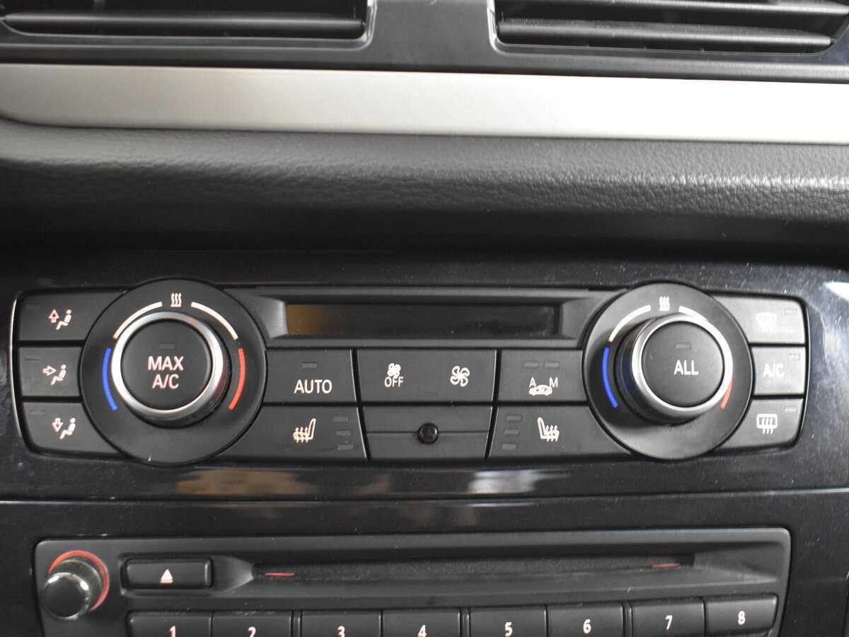 БМВ Икс1 б/у, 2014, Автоматическая. Фото: #15