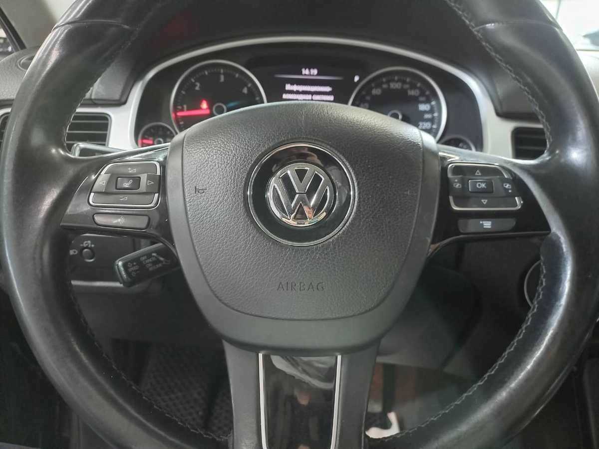 Volkswagen Touareg б/у, 2013, Автоматическая. Фото: #13