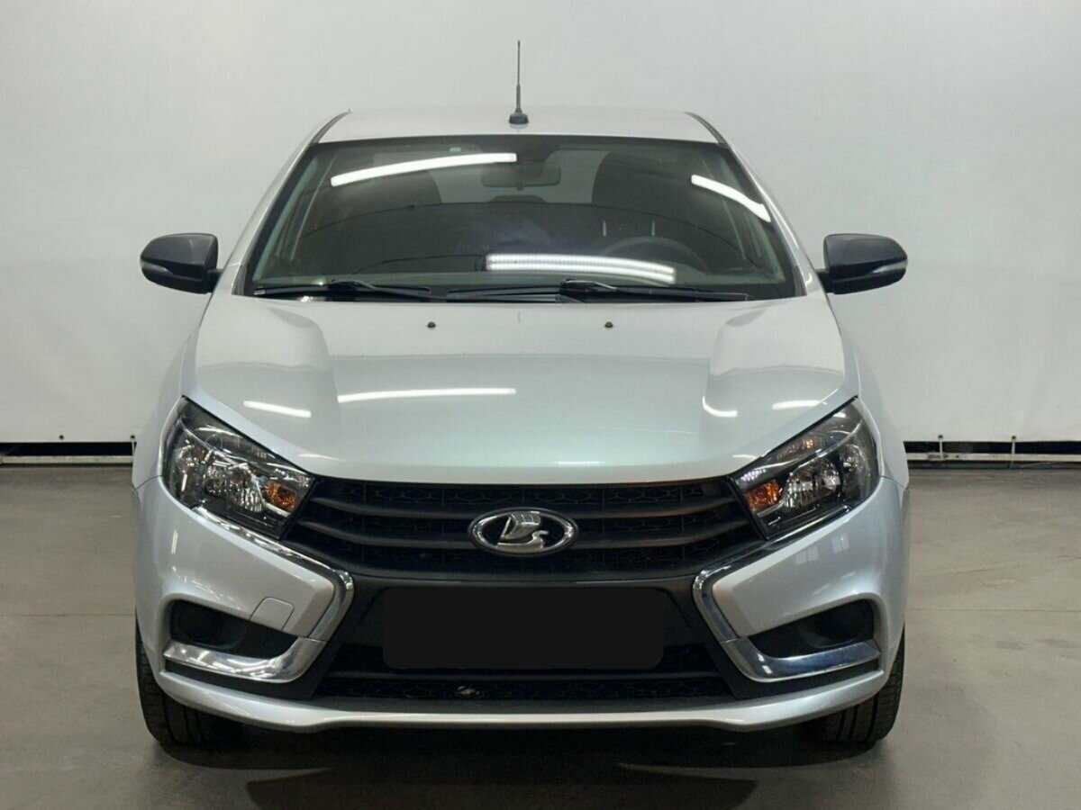 Лада (ВАЗ) Веста б/у, 2016, Механическая. Фото: #1