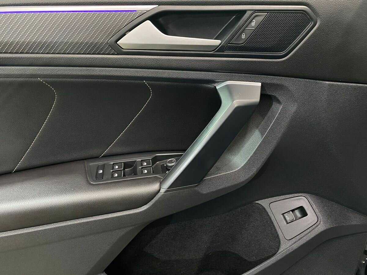 Volkswagen Tiguan б/у, 2021, Роботизированная. Фото: #18