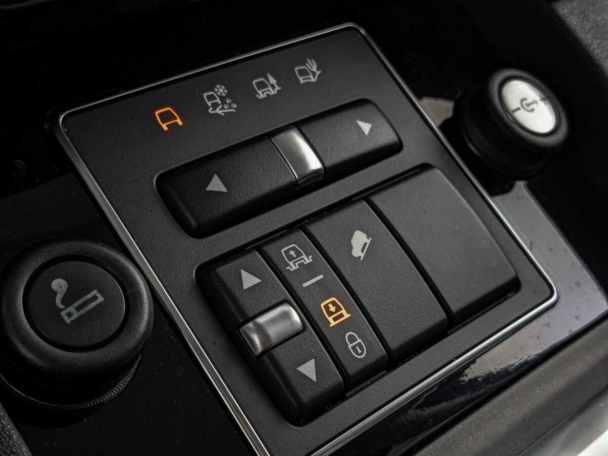 Лэнд Ровер Дискавери б/у, 2014, Автоматическая. Фото: #21