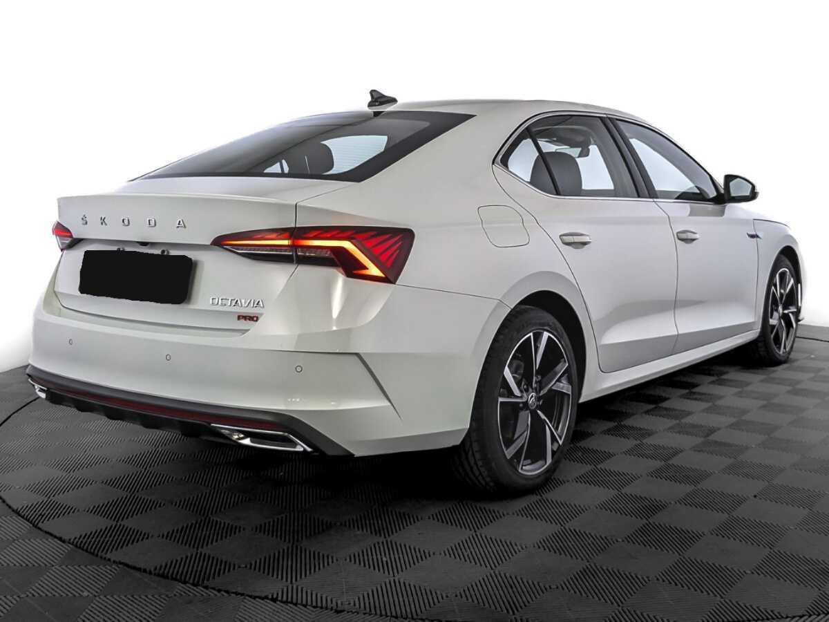 Skoda Octavia б/у, 2023, Роботизированная. Фото: #4