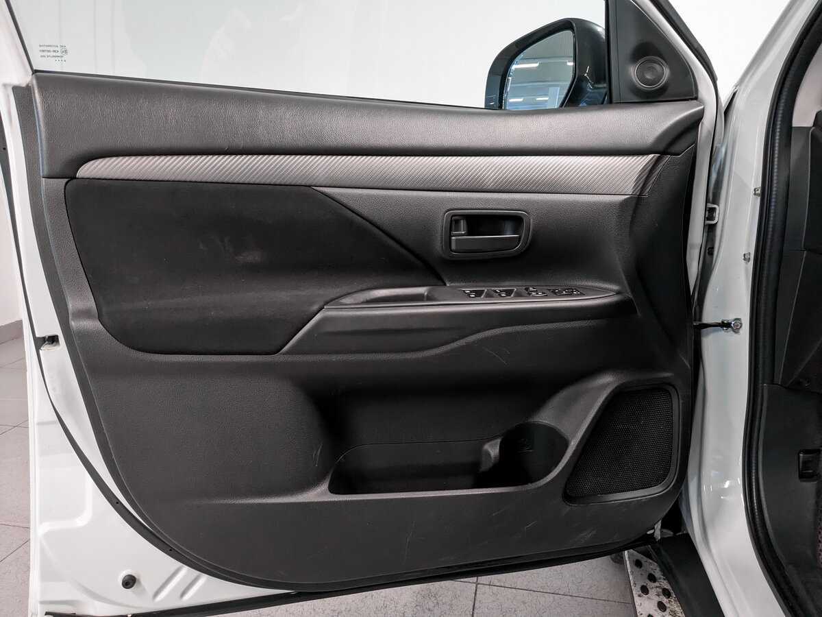 Митсубиши Оутлэндер б/у, 2017, Вариатор. Фото: #15