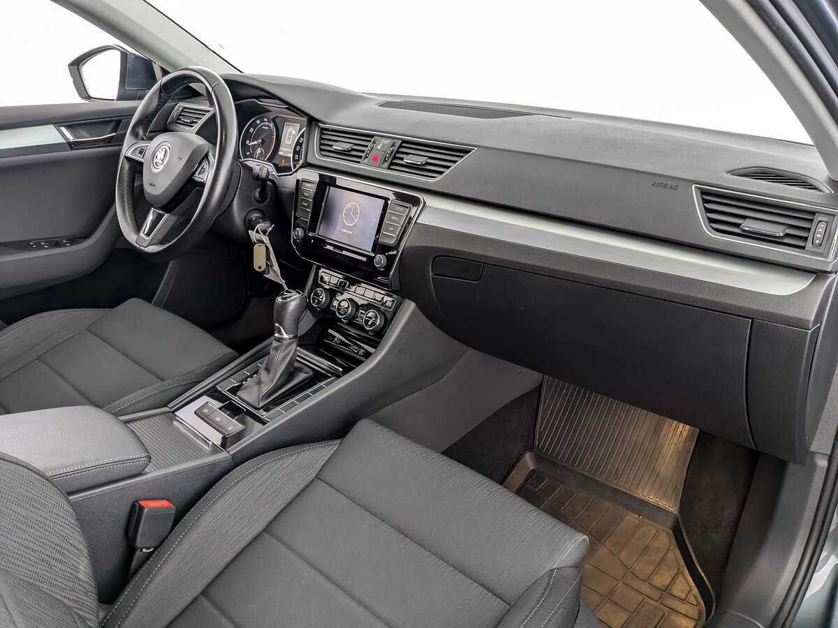 Skoda Superb б/у, 2018, Роботизированная. Фото: #8