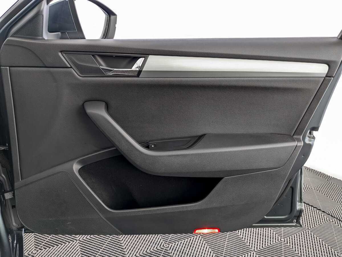 Skoda Superb б/у, 2018, Роботизированная. Фото: #19