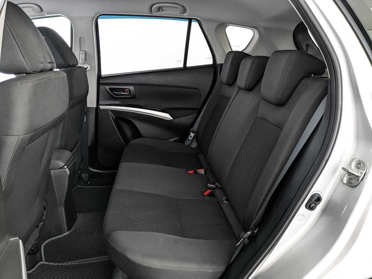 Сузуки С-Икс4 б/у, 2018, Механическая. Фото: #13