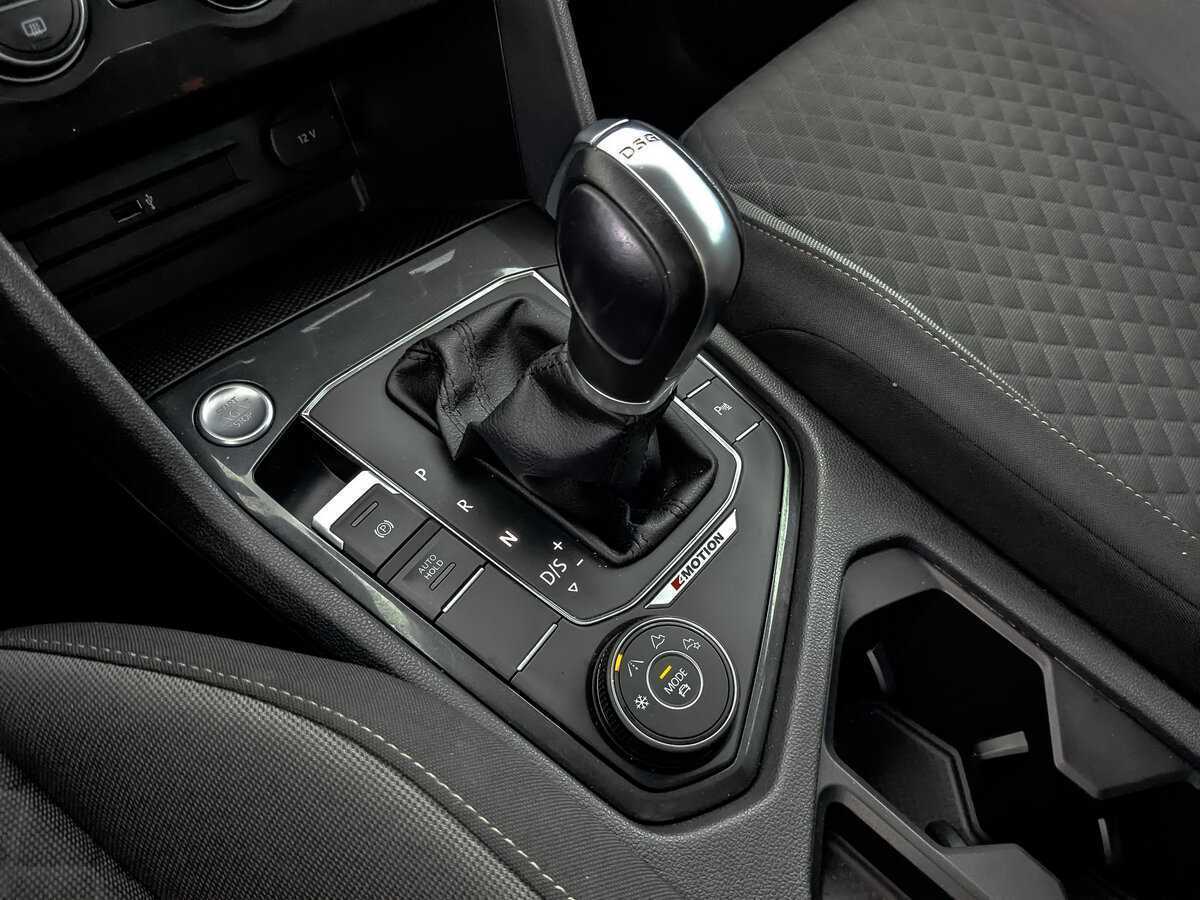 Volkswagen Tiguan б/у, 2018, Роботизированная. Фото: #21