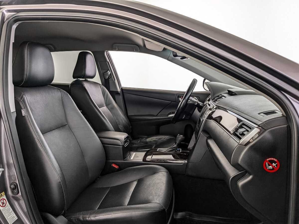 Тойота Камри б/у, 2016, Автоматическая. Фото: #19