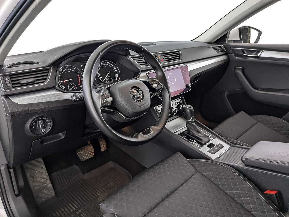 Skoda Superb б/у, 2021, Роботизированная. Фото: #10