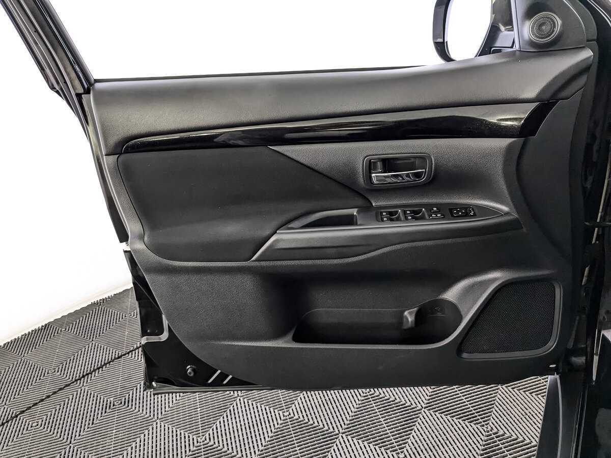 Митсубиши Оутлэндер б/у, 2019, Вариатор. Фото: #14