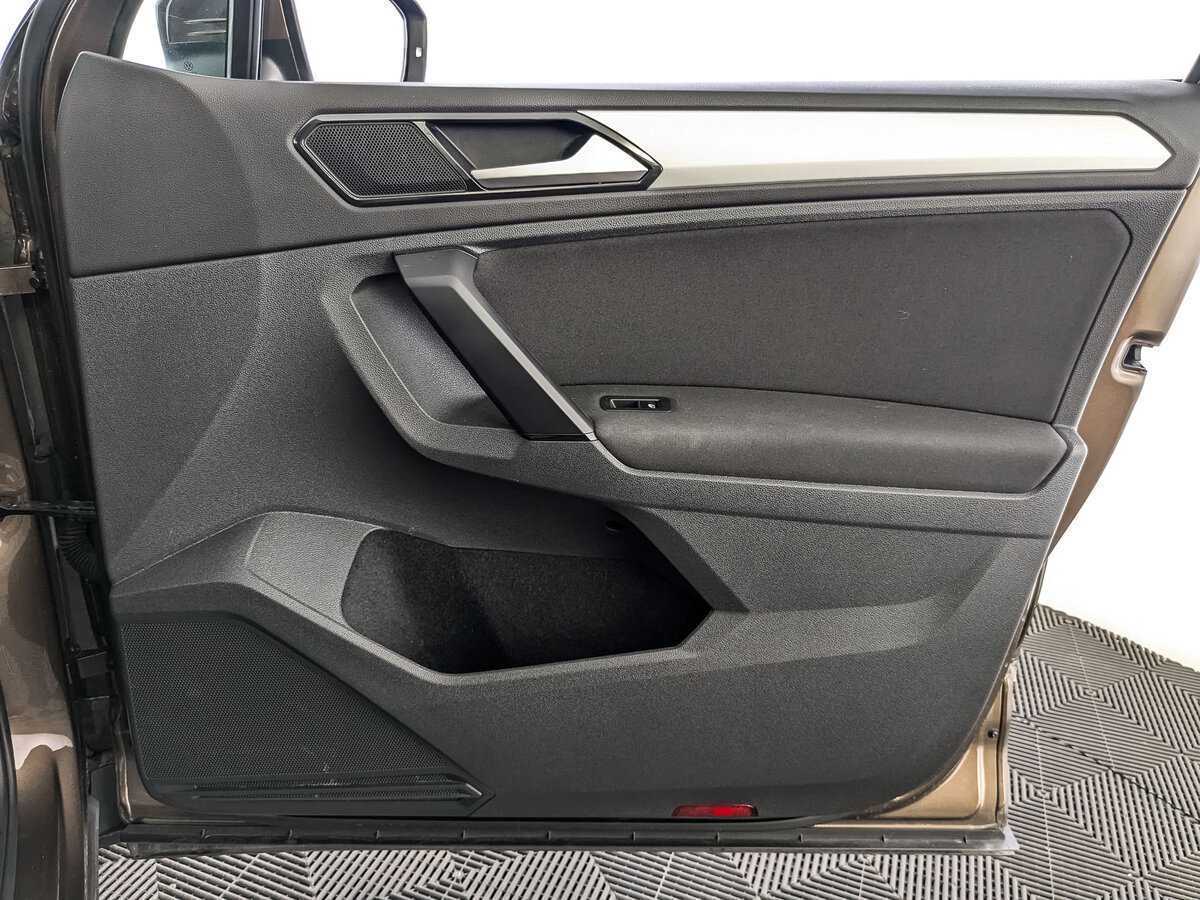 Volkswagen Tiguan б/у, 2017, Роботизированная. Фото: #20