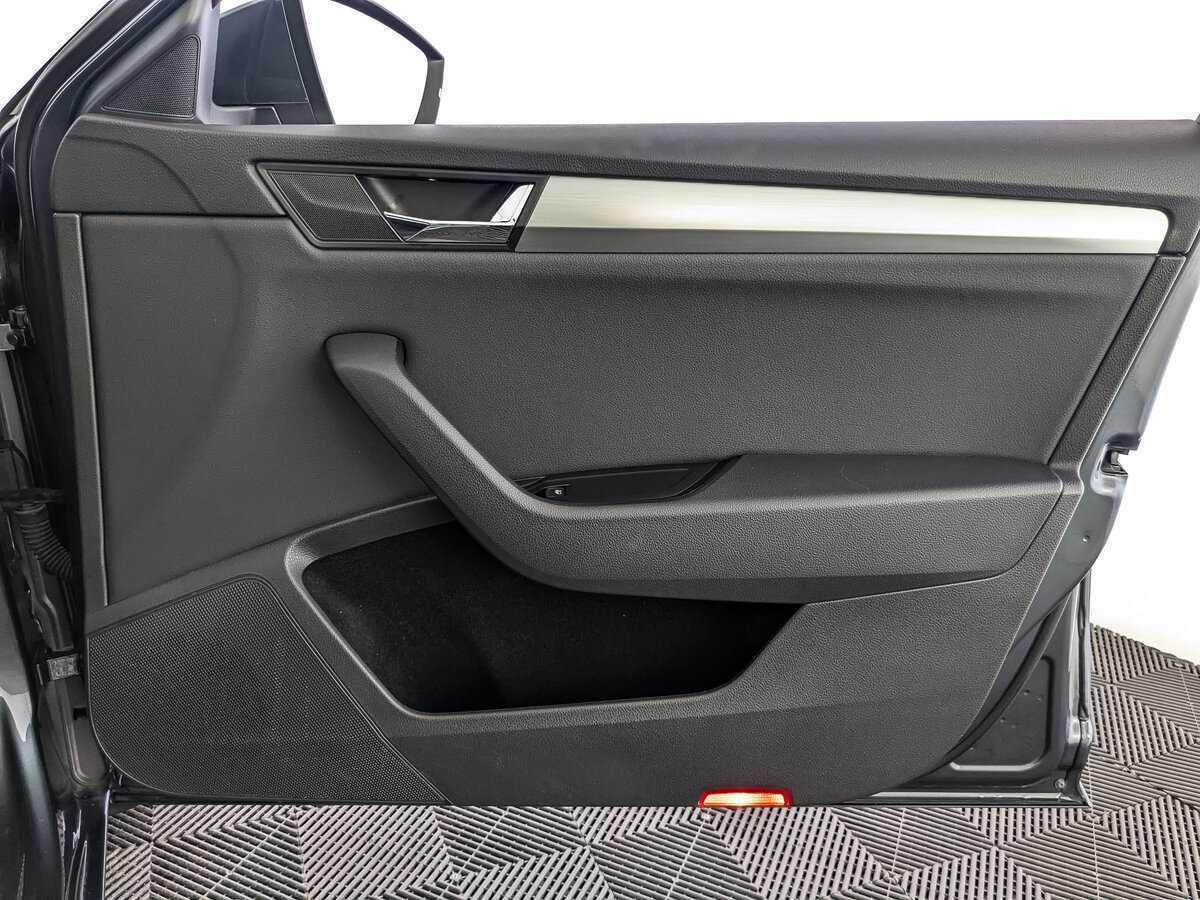 Skoda Superb б/у, 2019, Роботизированная. Фото: #20