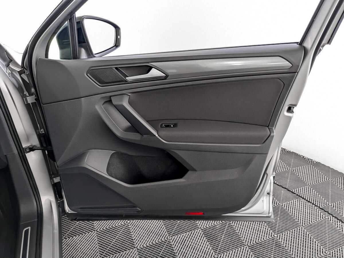 Volkswagen Tiguan б/у, 2020, Роботизированная. Фото: #19