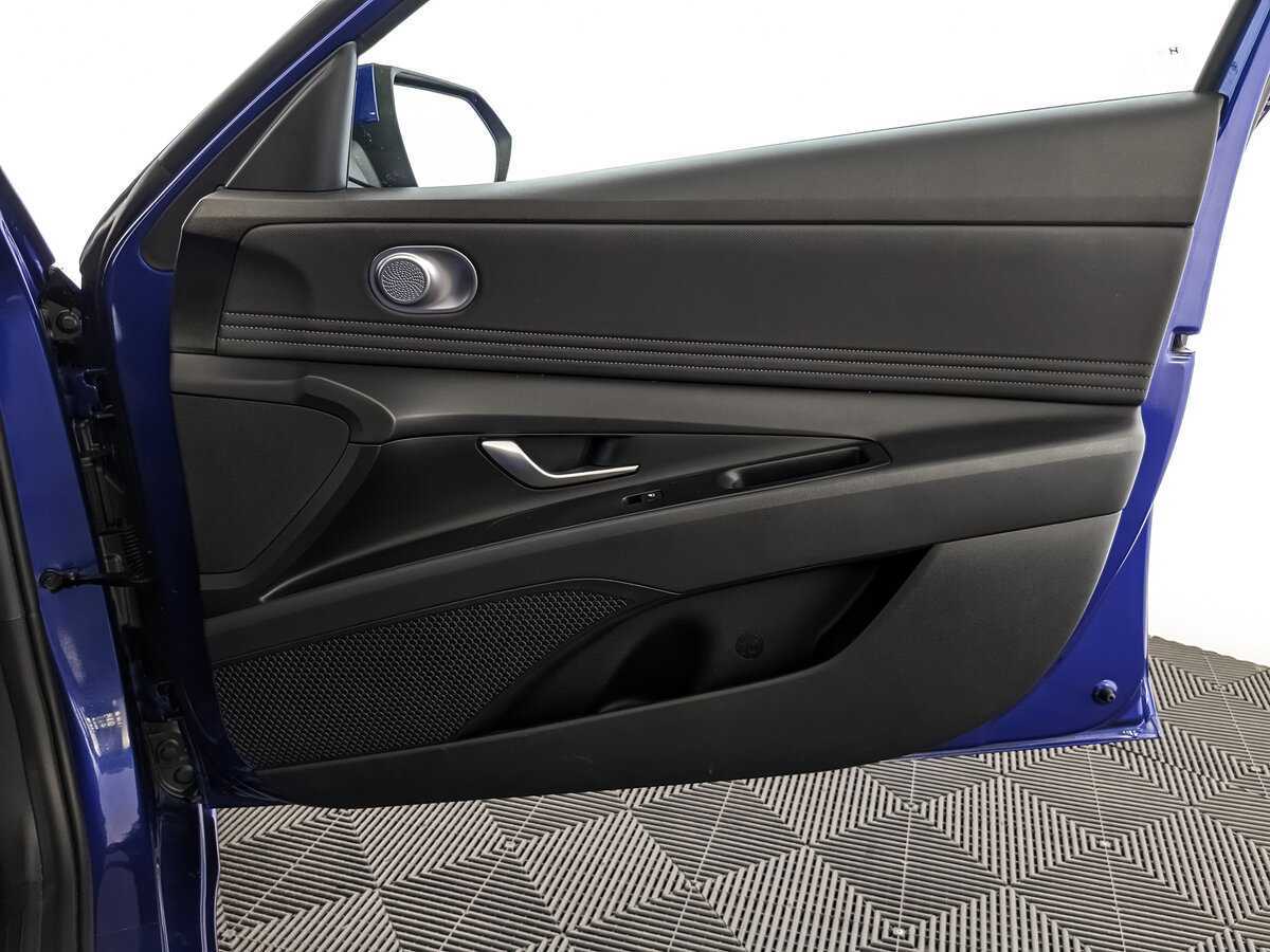 Hyundai Elantra б/у, 2021, Автоматическая. Фото: #20