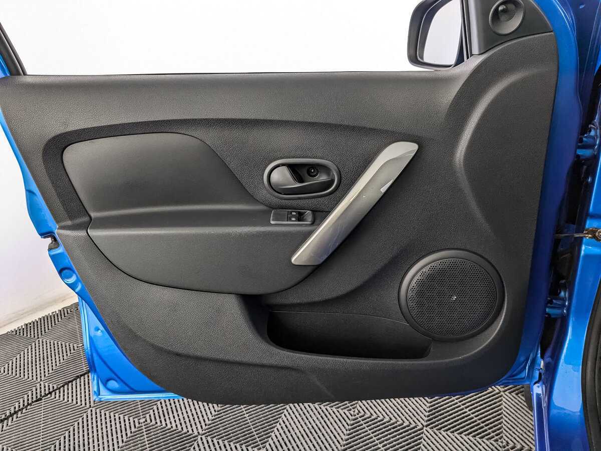 Рено Логан б/у, 2016, Механическая. Фото: #14