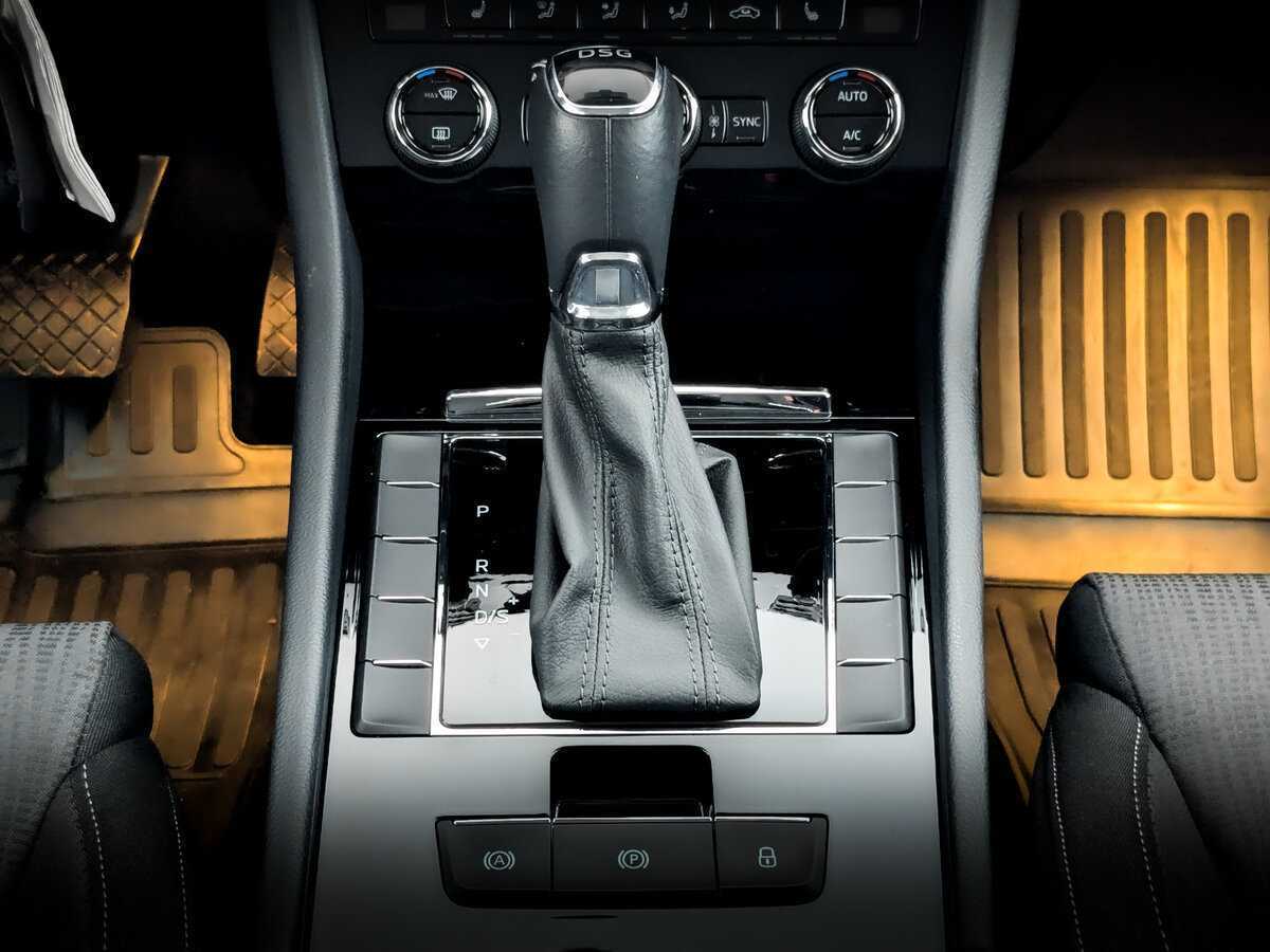 Skoda Superb б/у, 2019, Роботизированная. Фото: #21