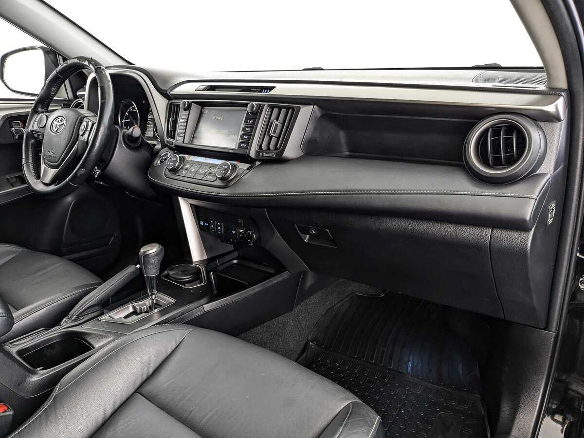 Тойота Рав4 б/у, 2017, Автоматическая. Фото: #8