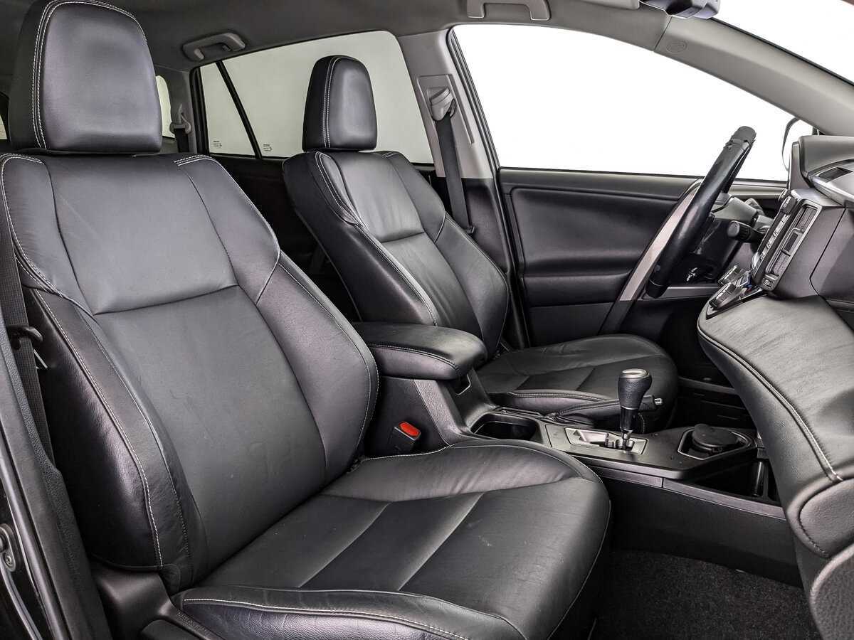 Тойота Рав4 б/у, 2017, Автоматическая. Фото: #19