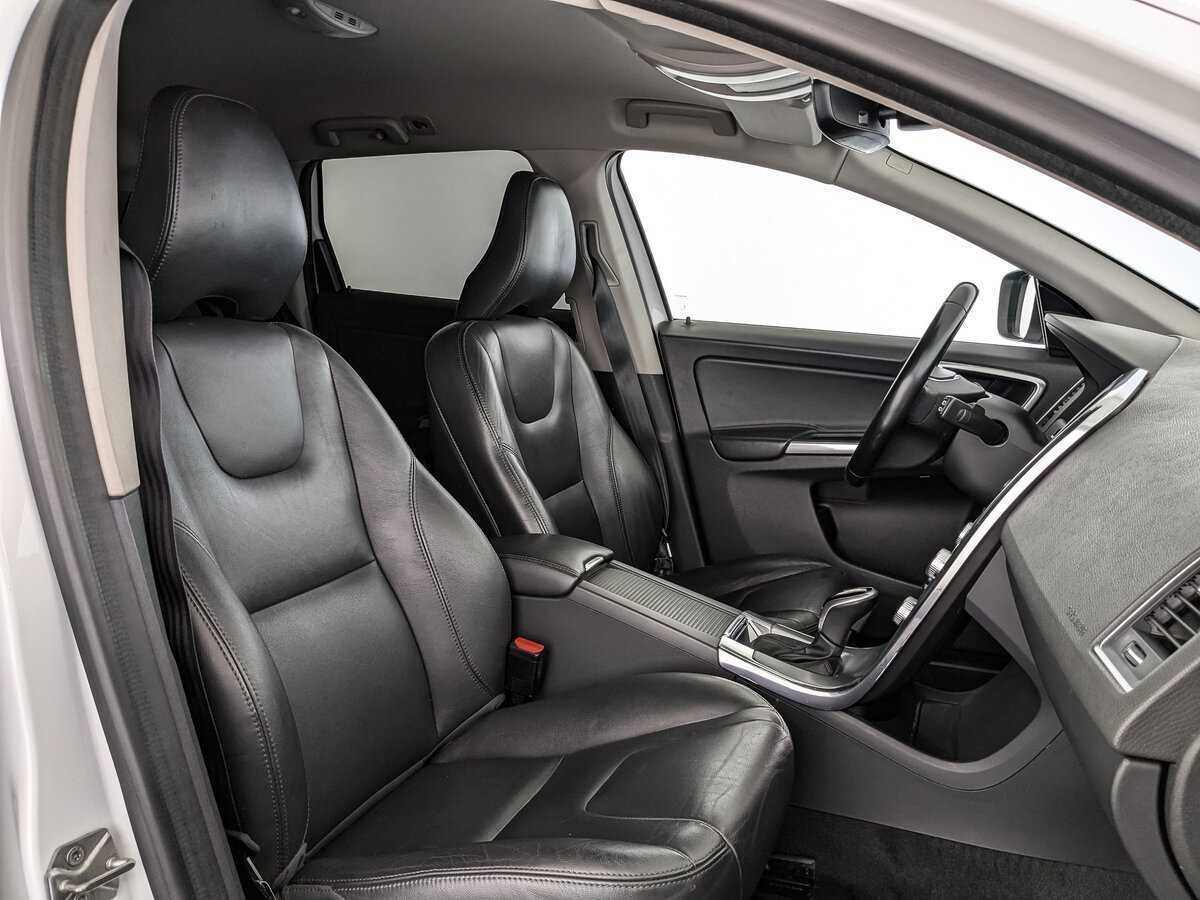 Volvo XC60 б/у, 2017, Автоматическая. Фото: #19