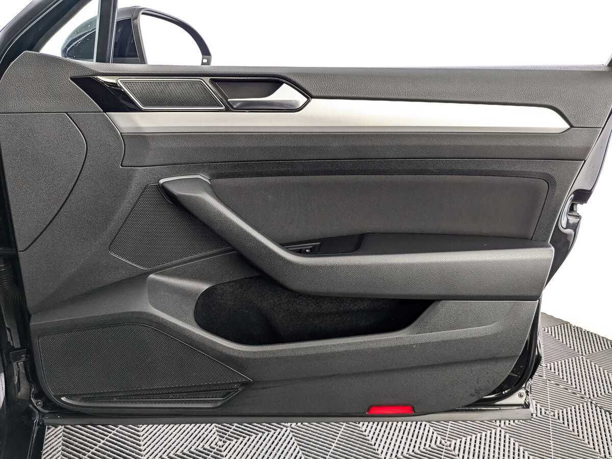 Фольксваген Пассат б/у, 2018, Роботизированная. Фото: #19