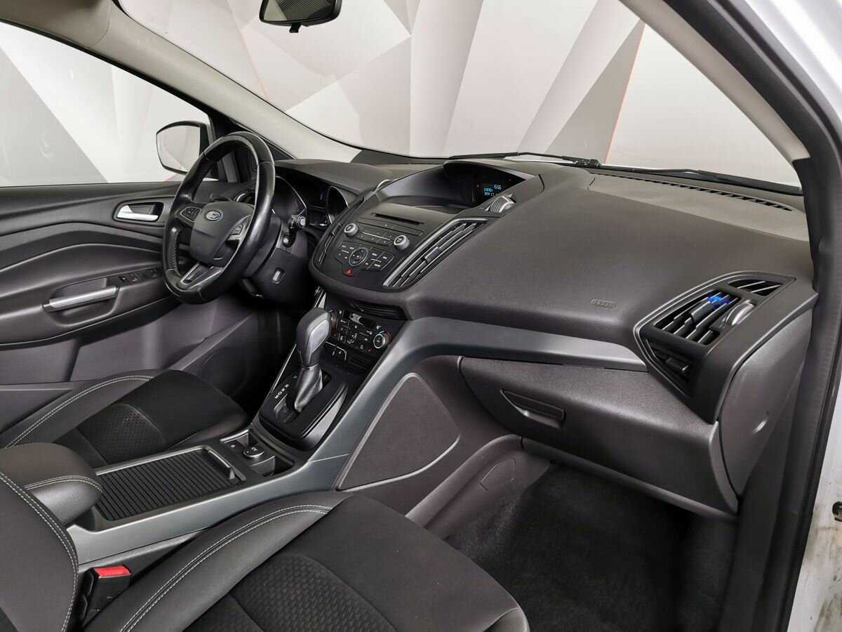 Форд Куга б/у, 2017, Автоматическая. Фото: #8