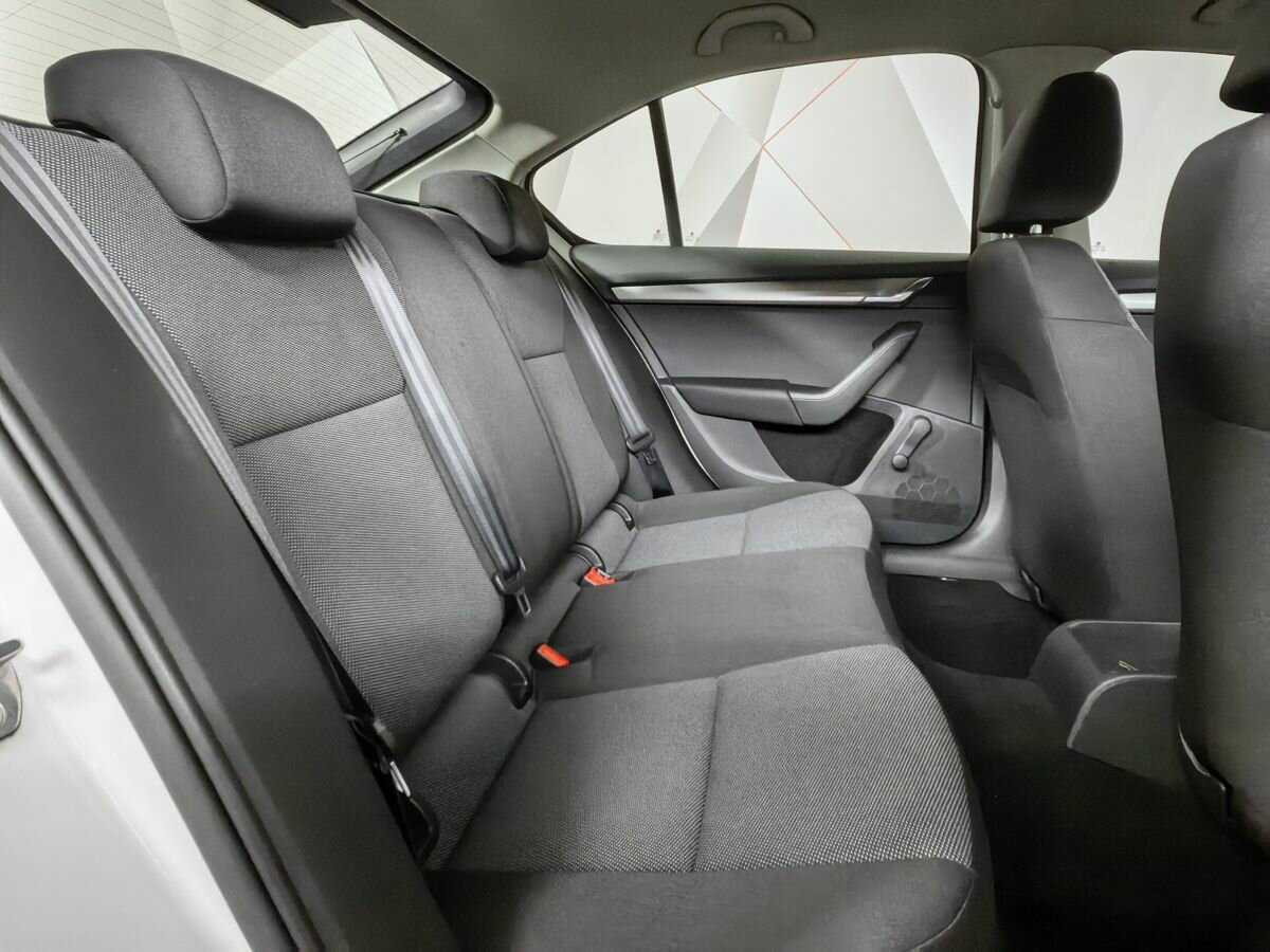 Шкода Октавия б/у, 2015, Автоматическая. Фото: #11