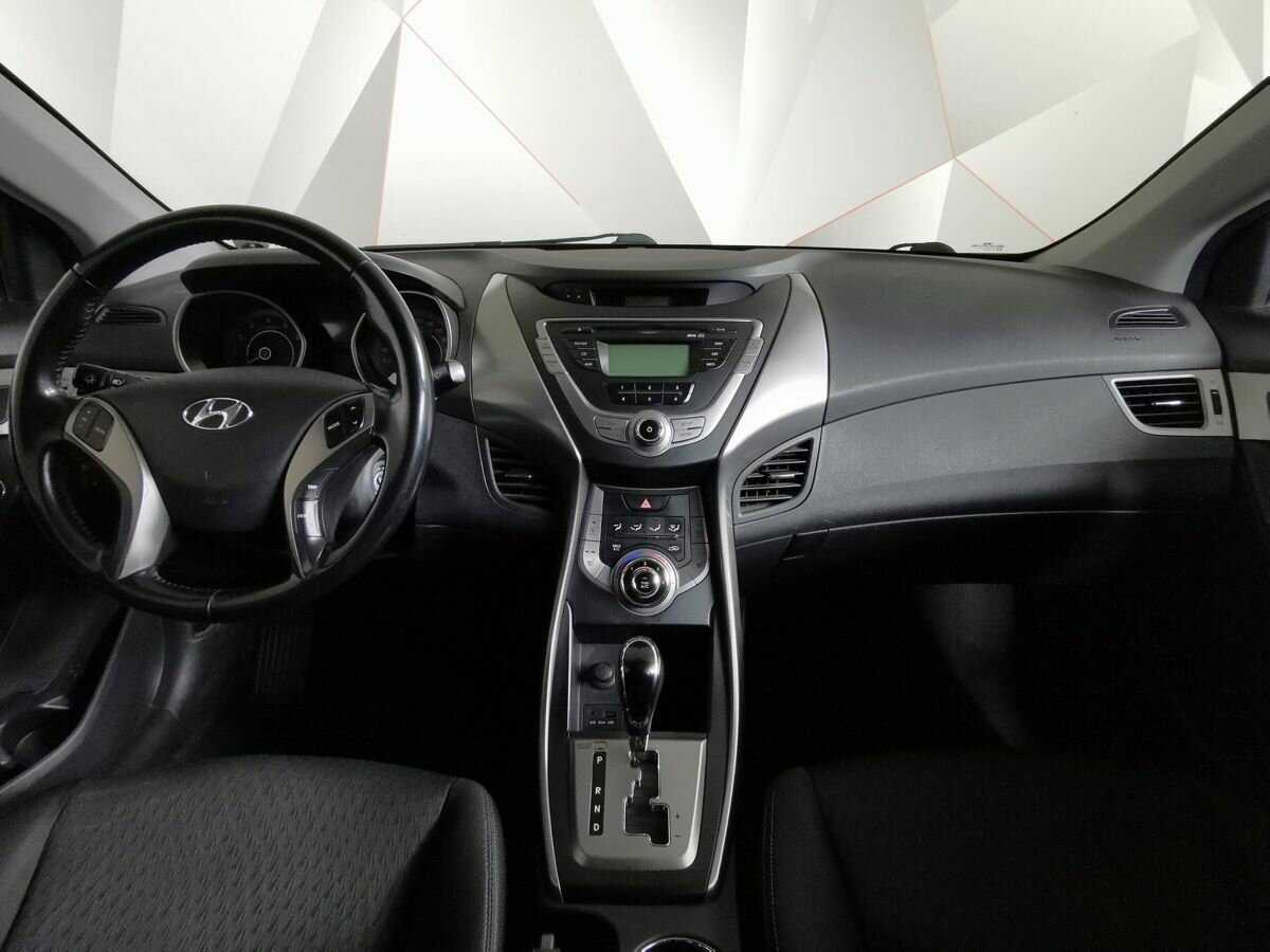 Hyundai Elantra б/у, 2012, Автоматическая. Фото: #9