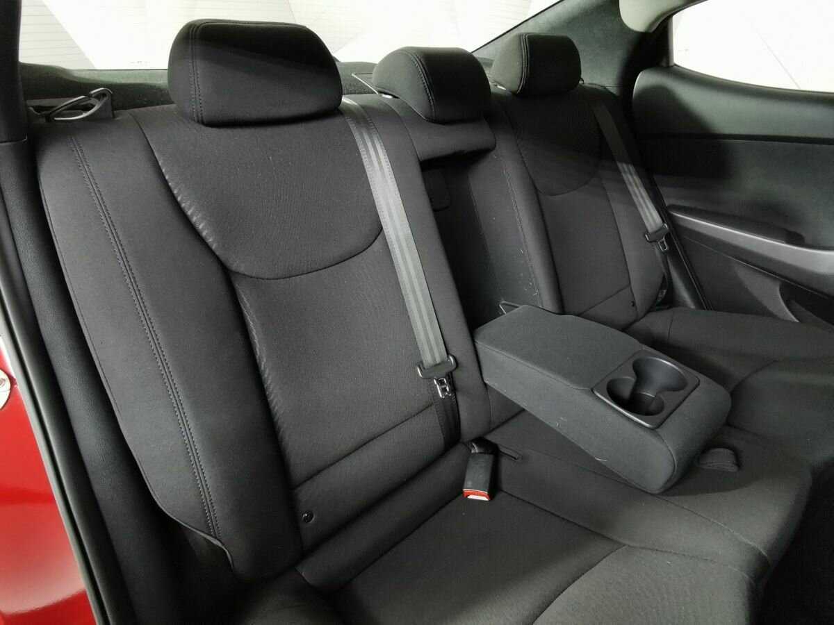 Hyundai Elantra б/у, 2015, Автоматическая. Фото: #12