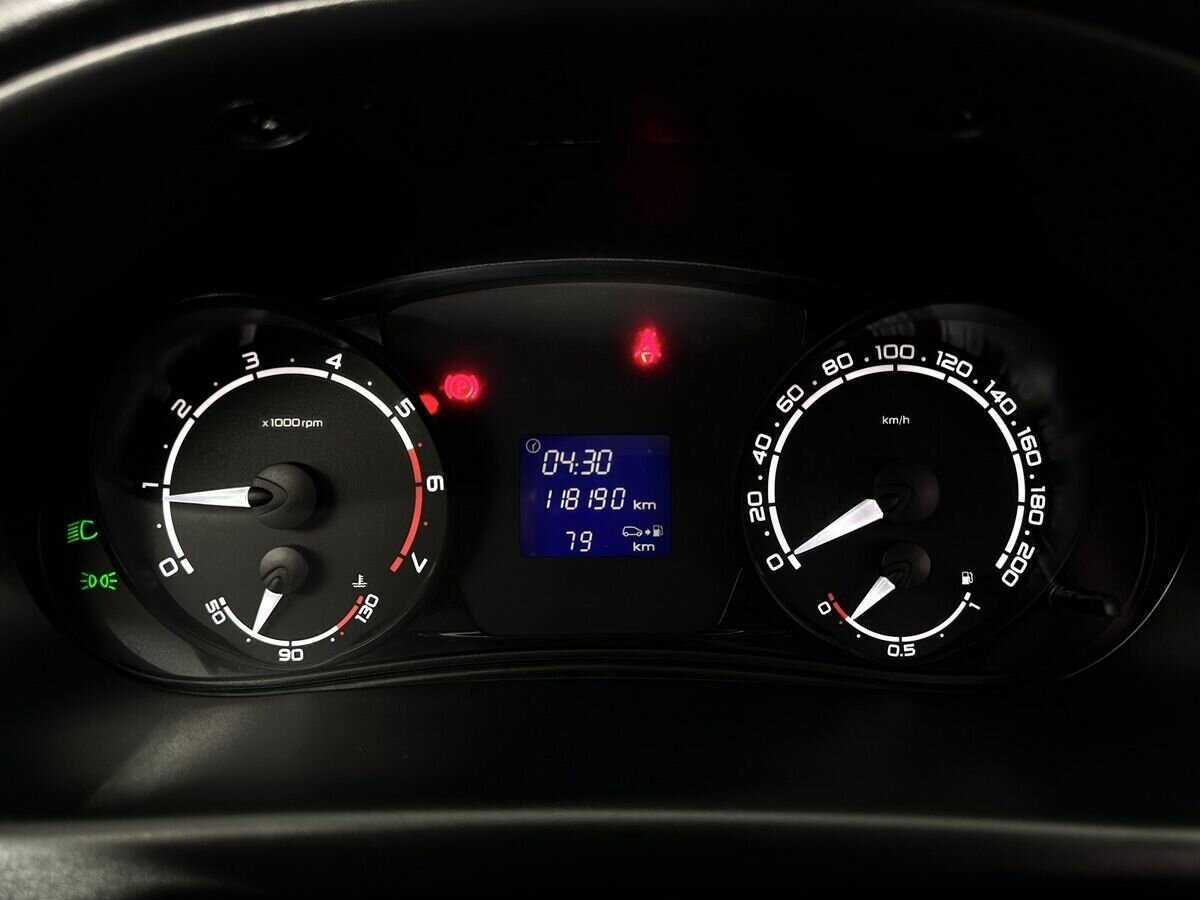 Lada (ВАЗ) Priora б/у, 2017, Механическая. Фото: #10