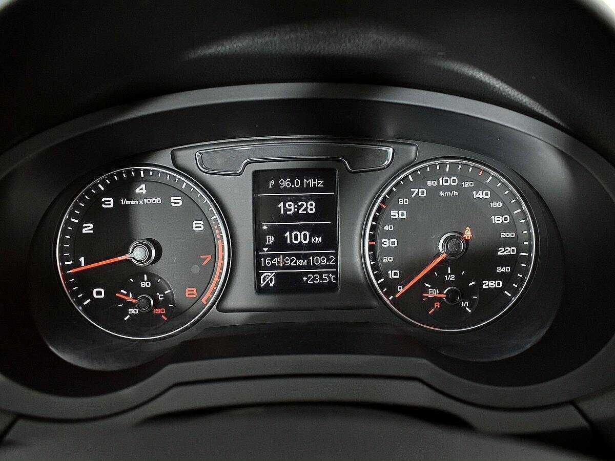 Ауди К3 б/у, 2015, Роботизированная. Фото: #11