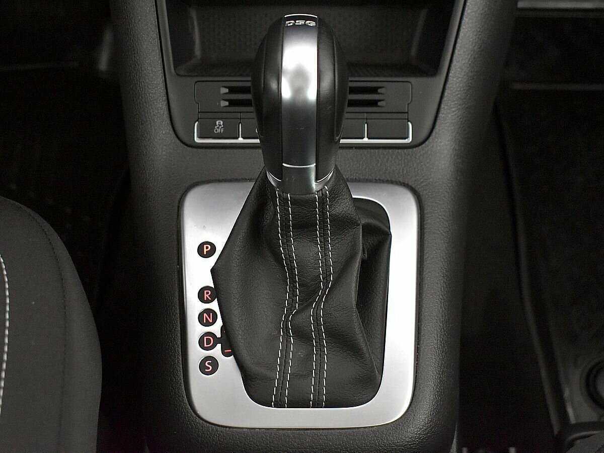 Volkswagen Tiguan б/у, 2016, Роботизированная. Фото: #14