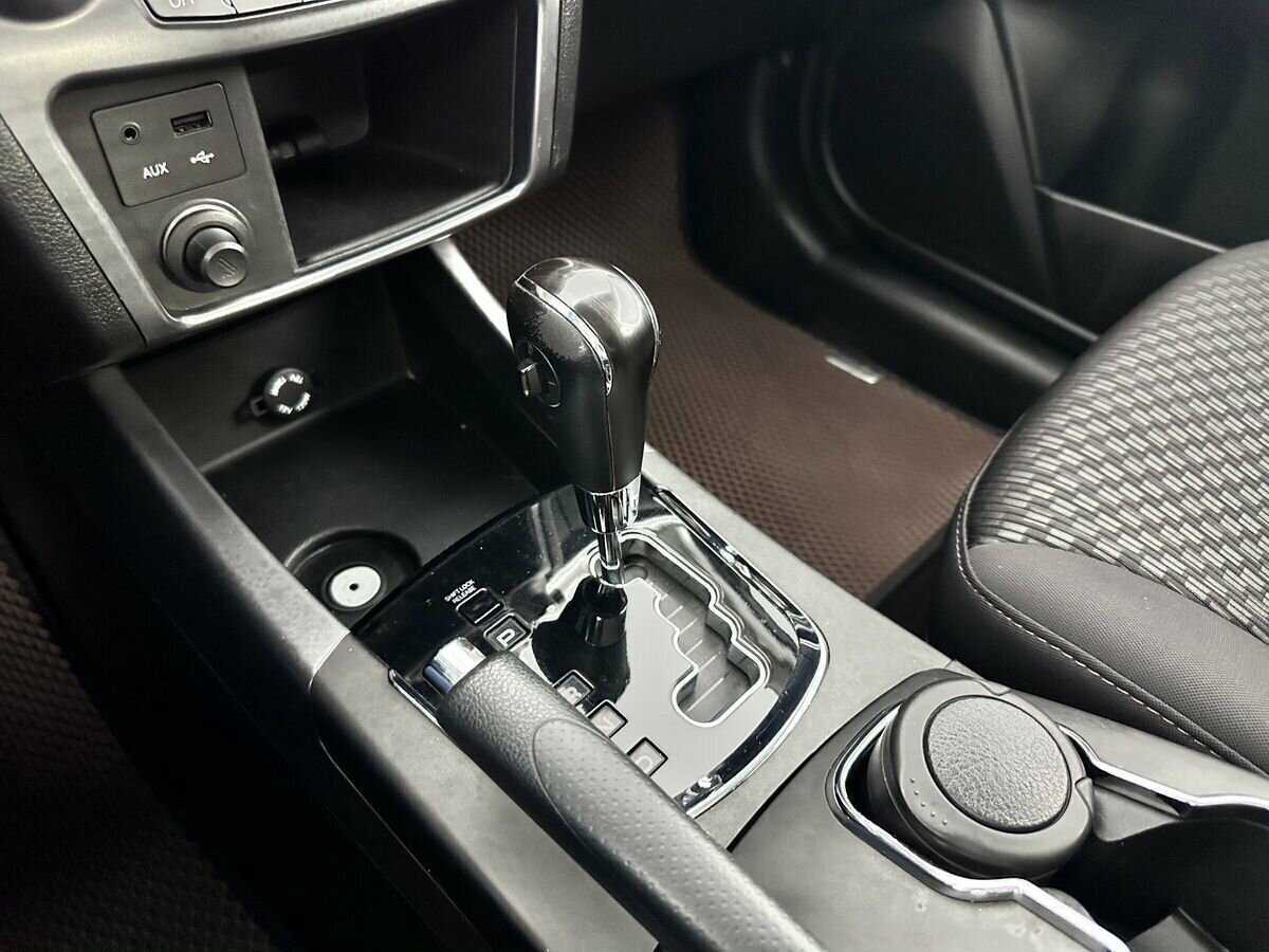 Сан-Ён Актион б/у, 2015, Автоматическая. Фото: #13