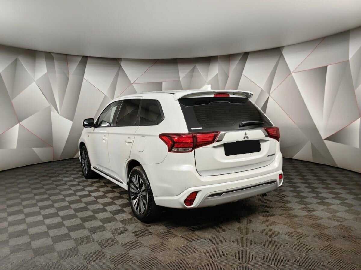 Mitsubishi Outlander б/у, 2022, Вариатор. Фото: #2